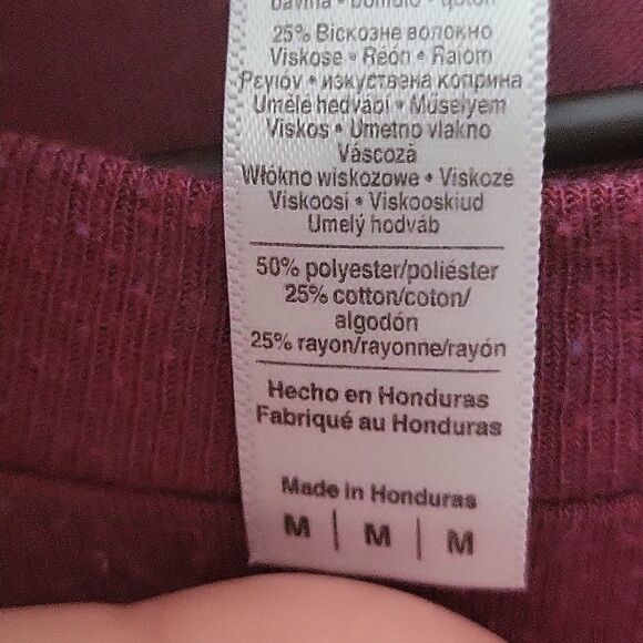 Ya Basic T-Shirt  - Picture 4 of 4